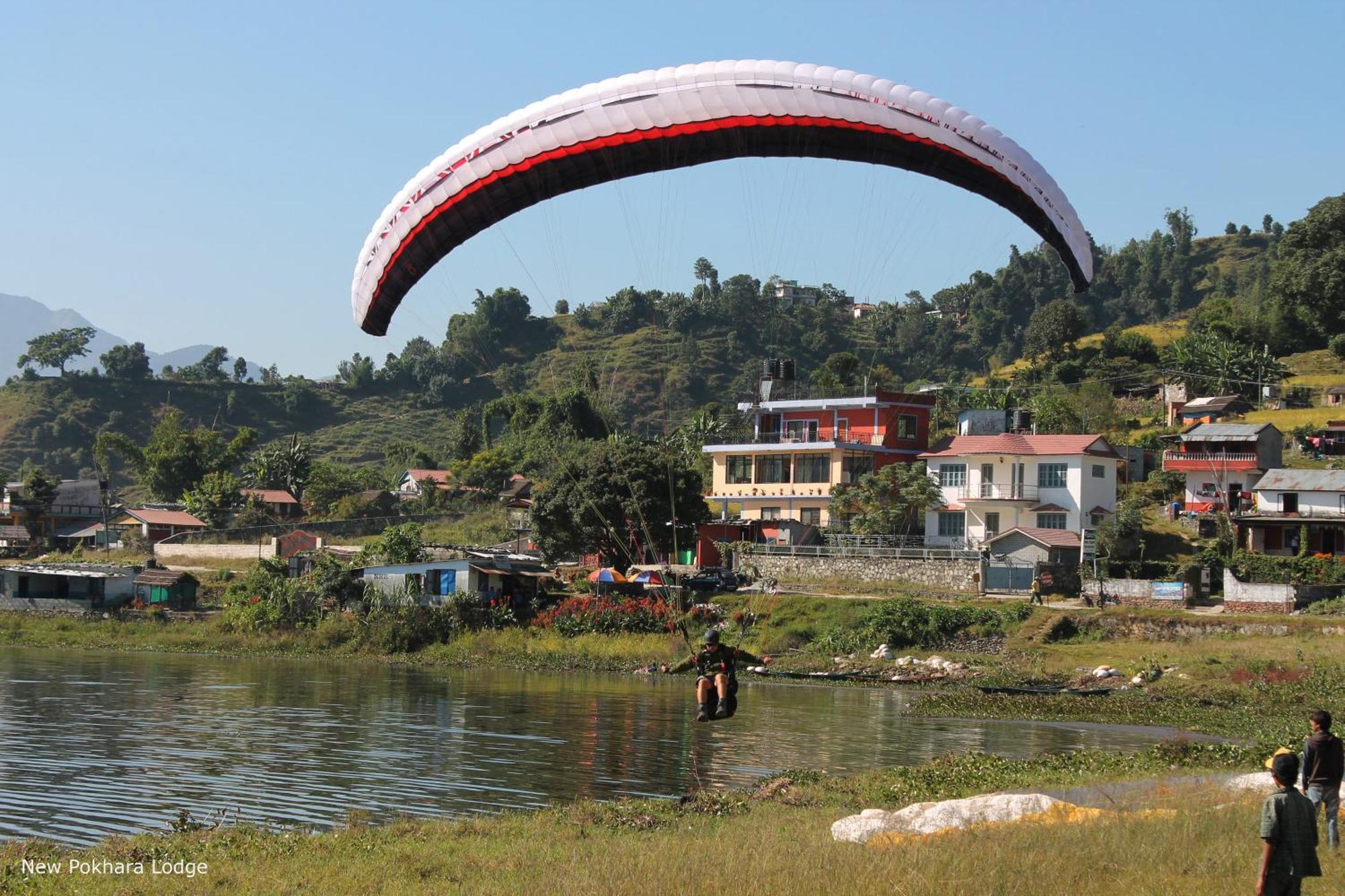 New Pokhara Lodge - Pokhara Lakeside Екстер'єр фото
