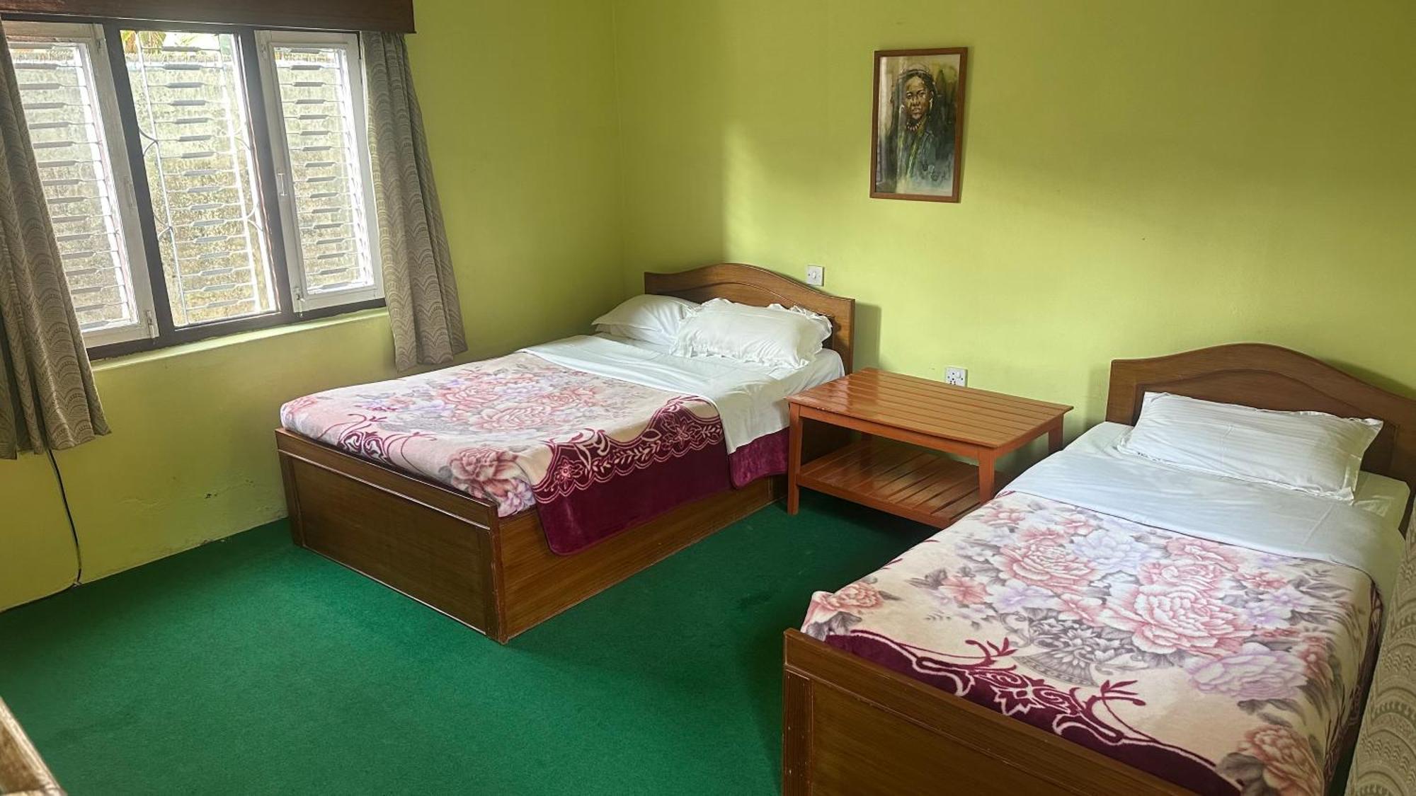 New Pokhara Lodge - Pokhara Lakeside Екстер'єр фото