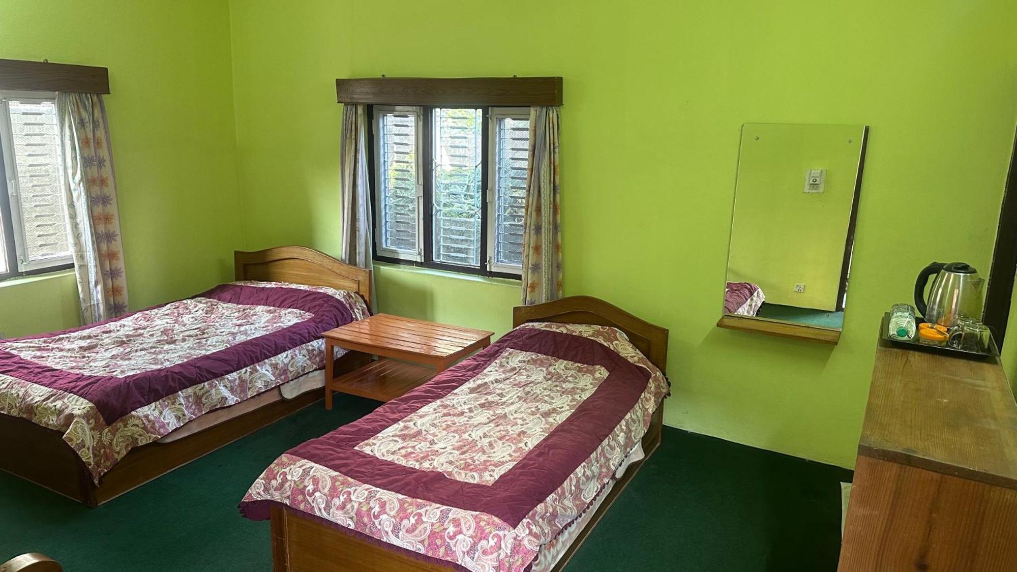 New Pokhara Lodge - Pokhara Lakeside Екстер'єр фото