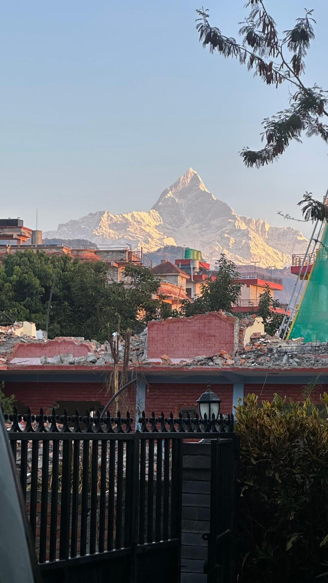 New Pokhara Lodge - Pokhara Lakeside Екстер'єр фото