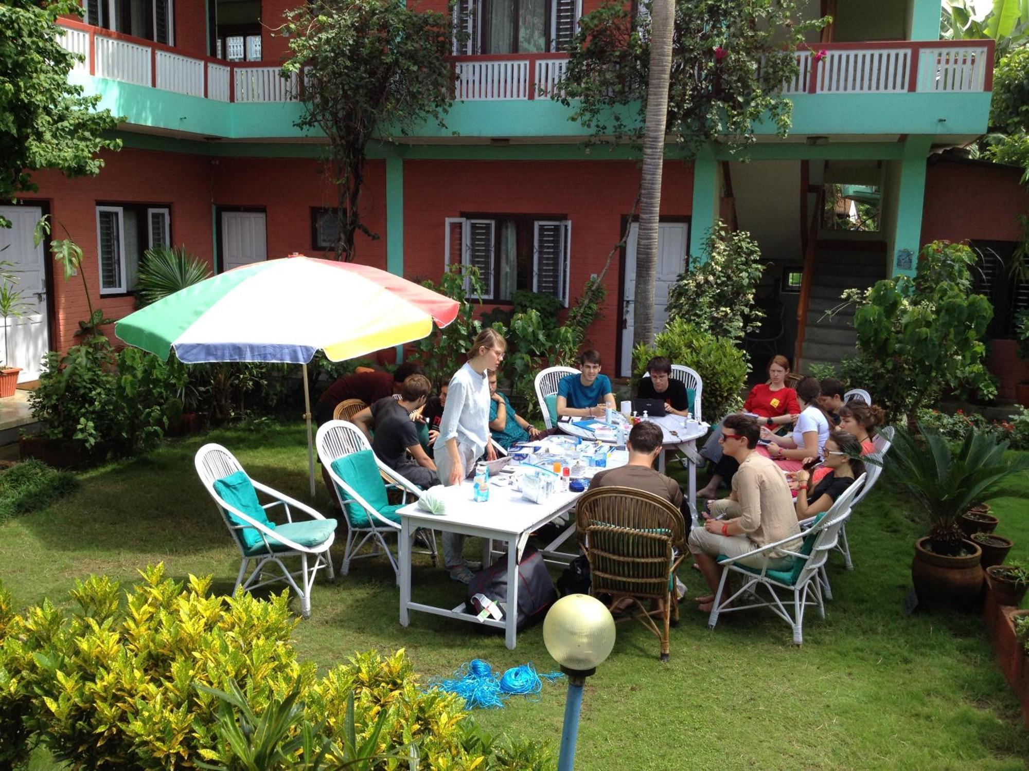 New Pokhara Lodge - Pokhara Lakeside Екстер'єр фото