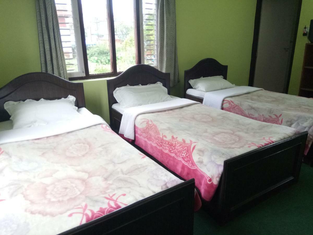 New Pokhara Lodge - Pokhara Lakeside Екстер'єр фото